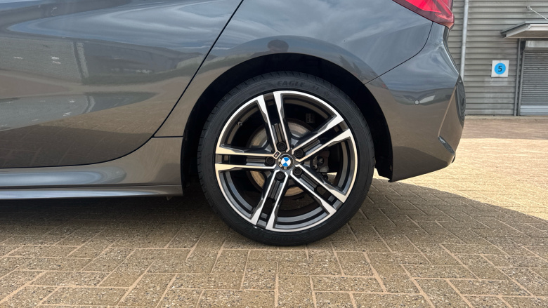 BMW 1 Series 118i M Sport 5dr Step Auto Petrol Hatchback